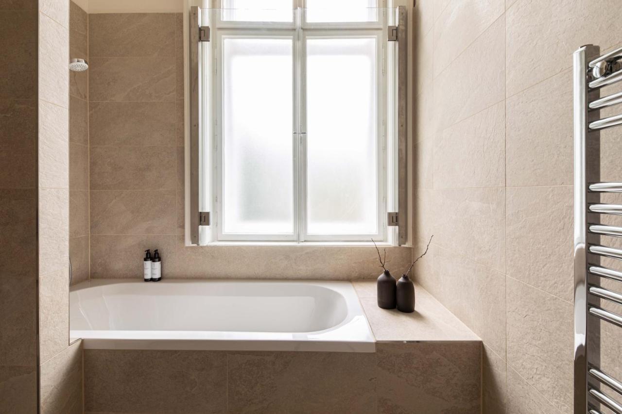Zola Hotel - Palais De Boheme Adults Only Виена Екстериор снимка